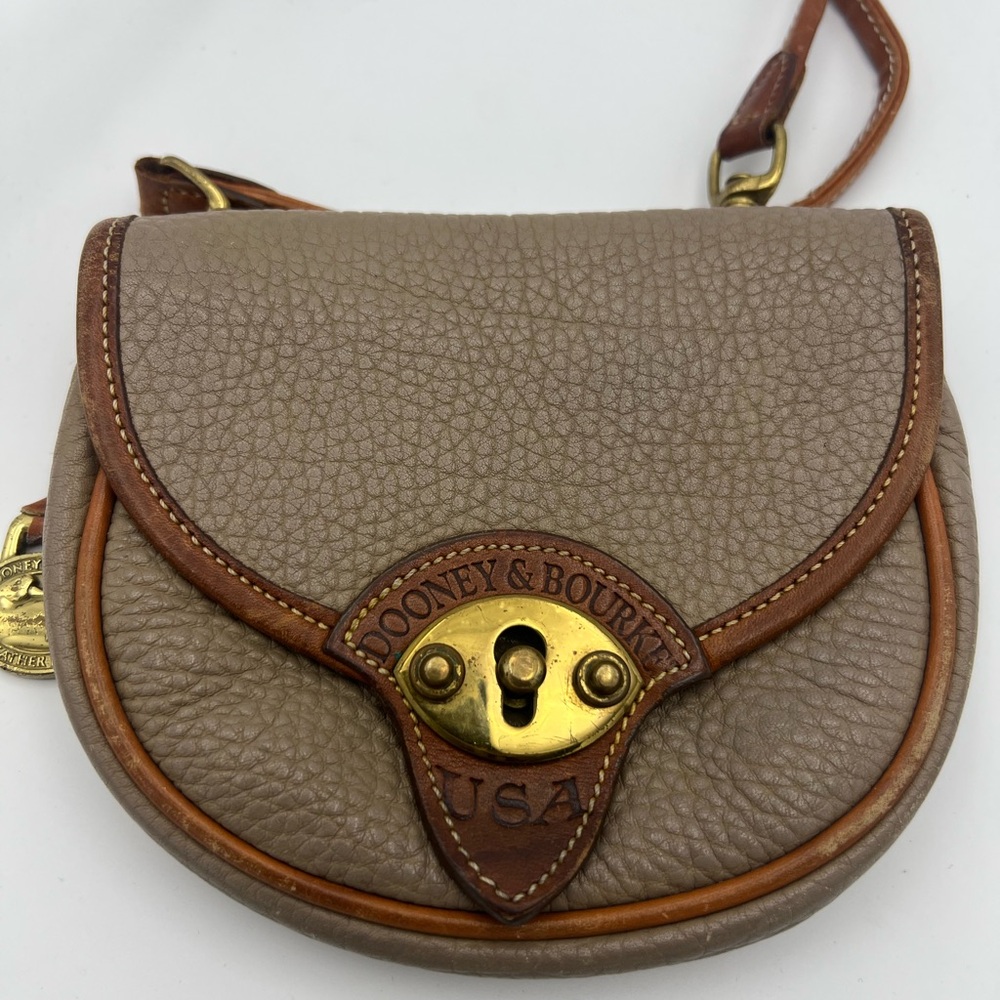 Vintage Dooney & Bourke Crossbody Bag - Picture 2 of 10